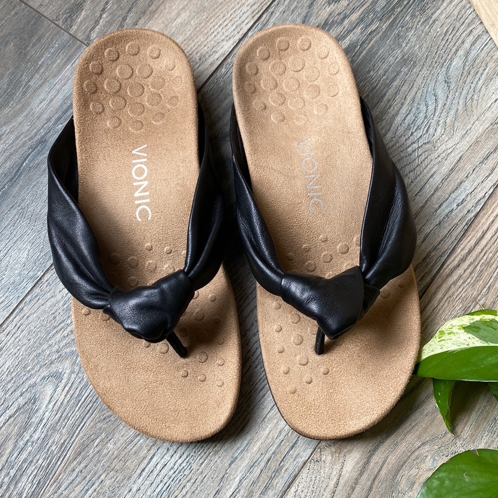 New Vionic black pippa sandal size 6